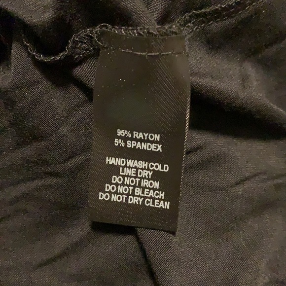 Lulu’s black long sleeve blouse slit in front. Size Medium - Picture 5 of 5